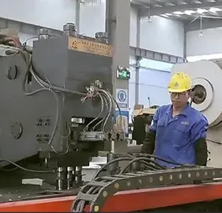 Poinçonnage et perçage automatiques