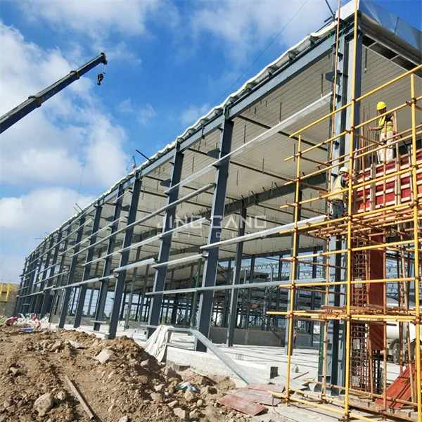 Matériaux de structure en acier léger préfabriqués à faible coût de cadre spatial en métal de conception de fournisseur vérifié de haute résistance